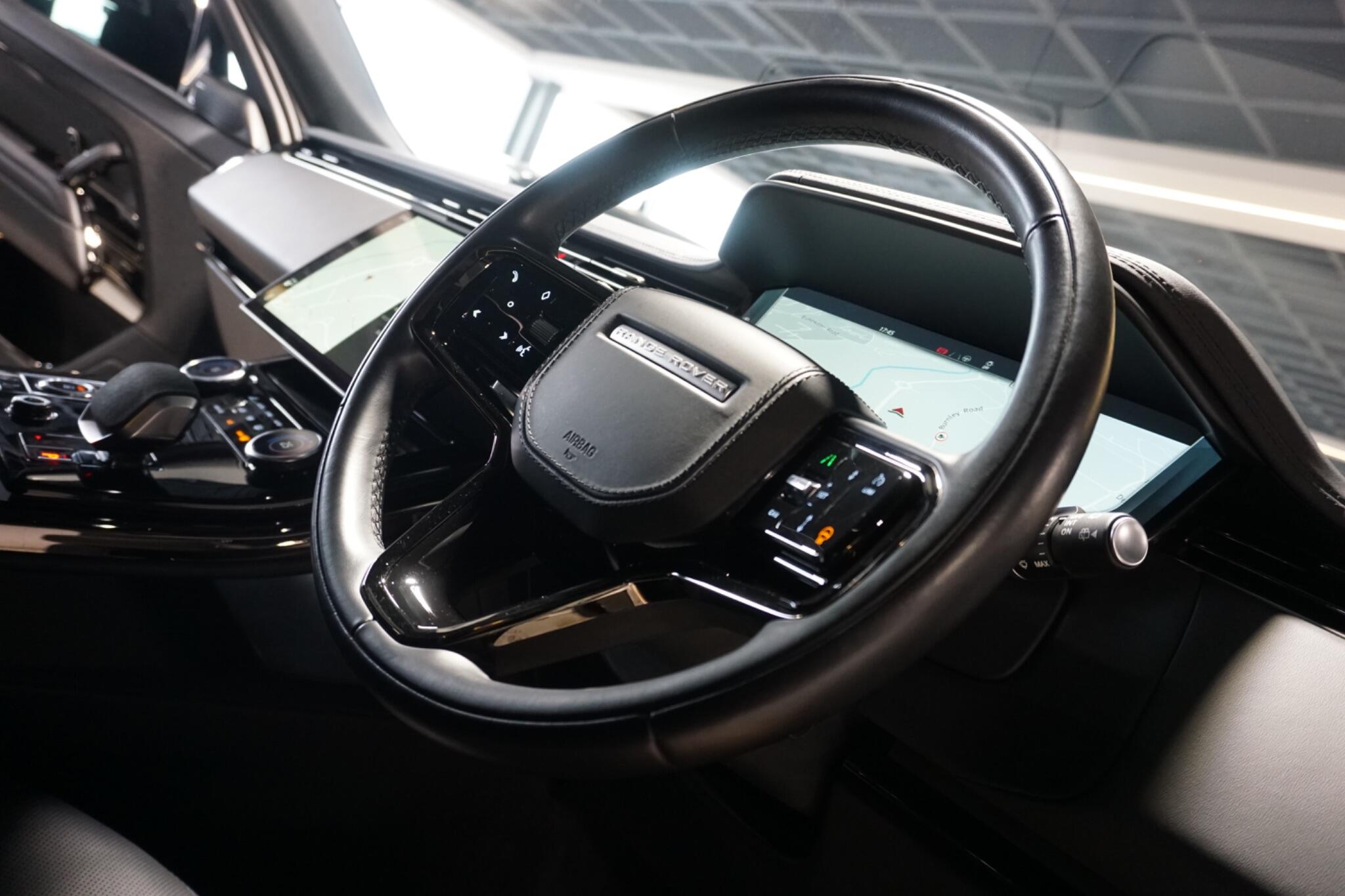 Land Rover Range Rover Sport 3.0 D300 MHEV Dynamic SE SUV 5dr Diesel Auto 4WD Euro 6 (s/s) (300 ps)